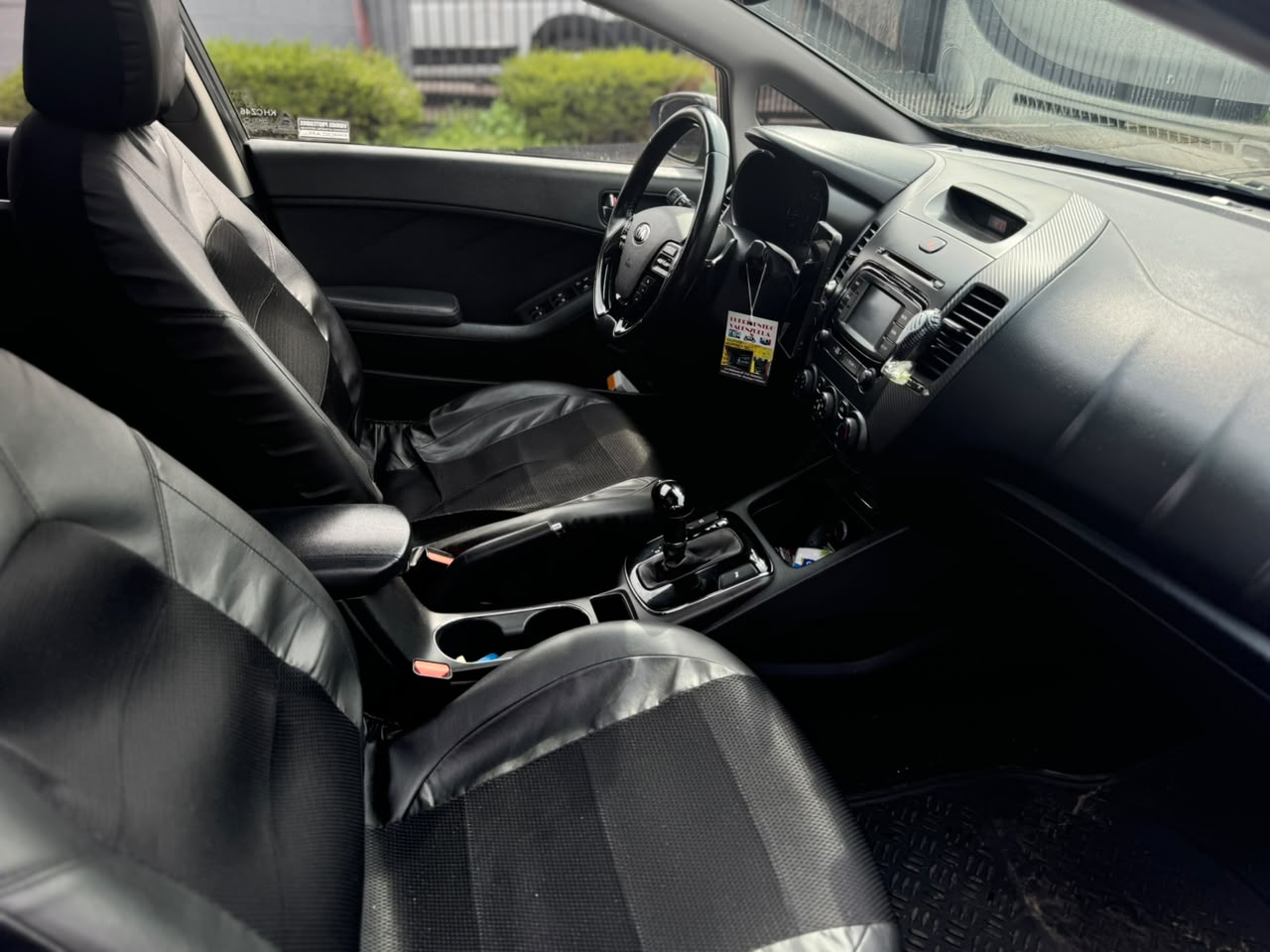 KIA Cerato 5 — foto 13 de 16