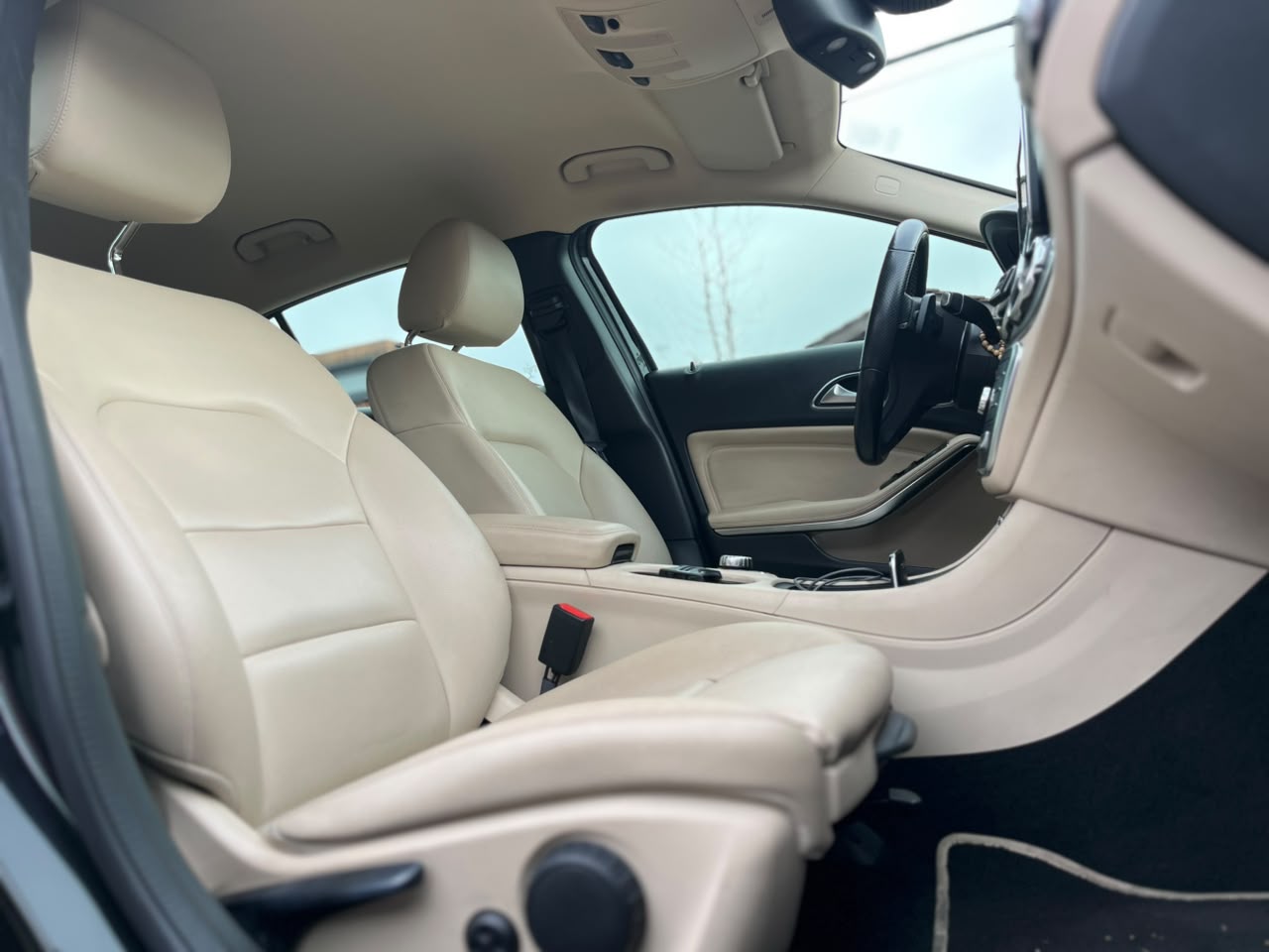 Mercedes-Benz Gla200 — foto 13 de 17