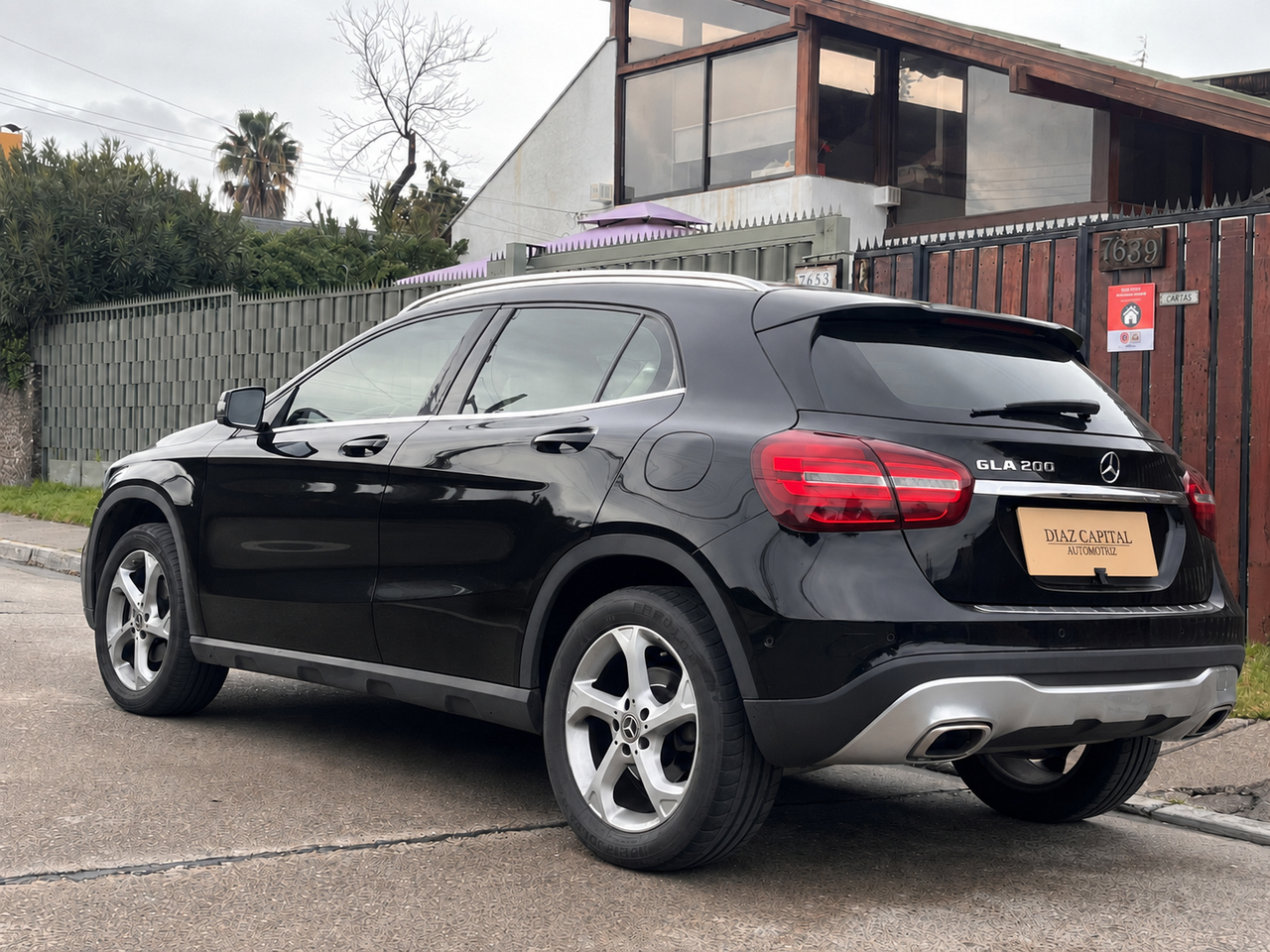 Mercedes-Benz Gla200 — foto 5 de 17