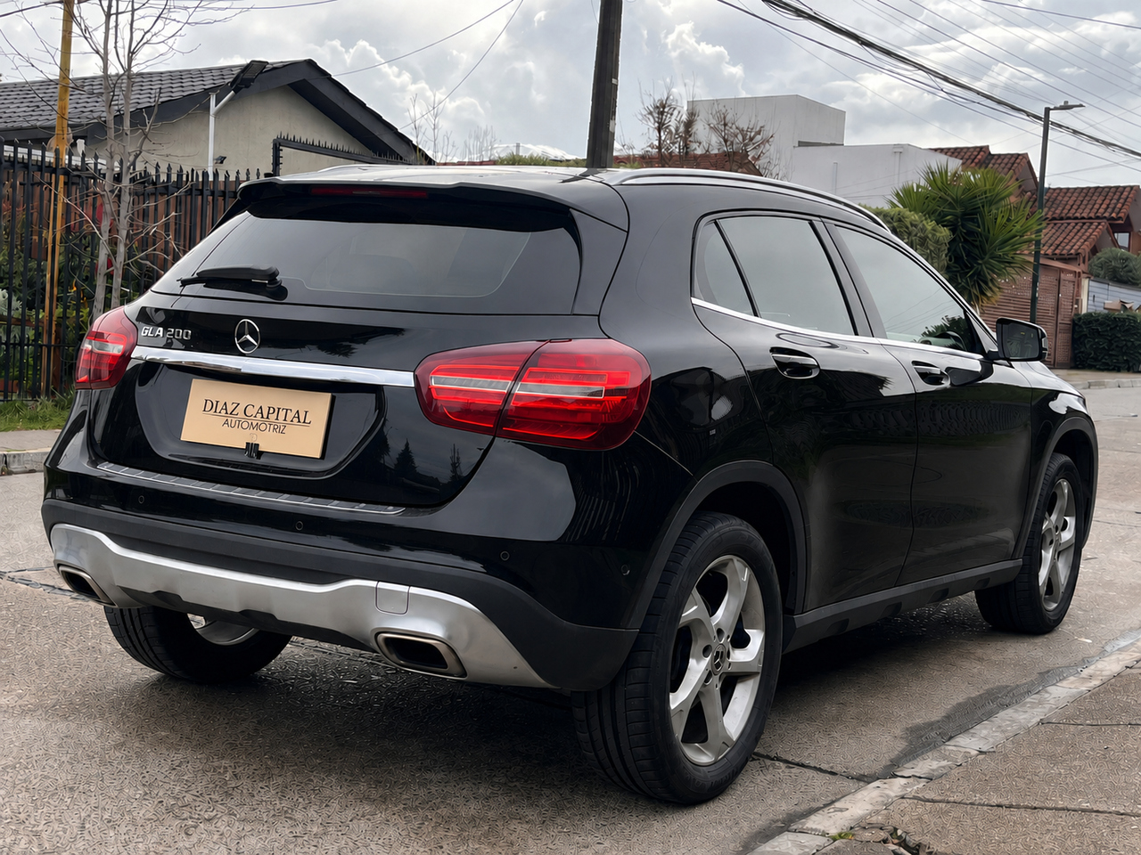 Mercedes-Benz Gla200 — foto 7 de 17