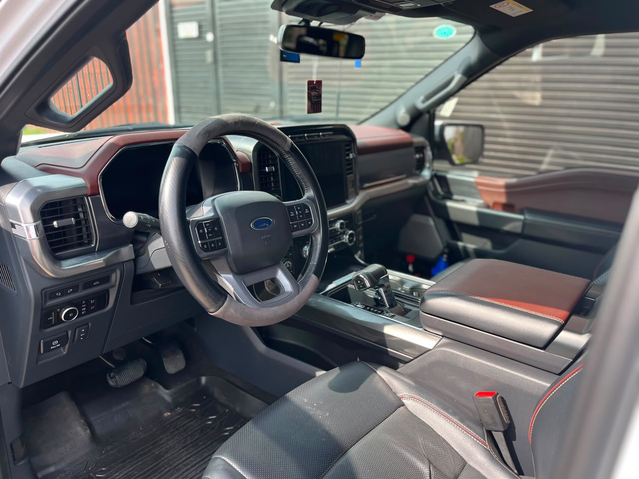 Ford F-150 Lariat Sport — foto 11 de 17