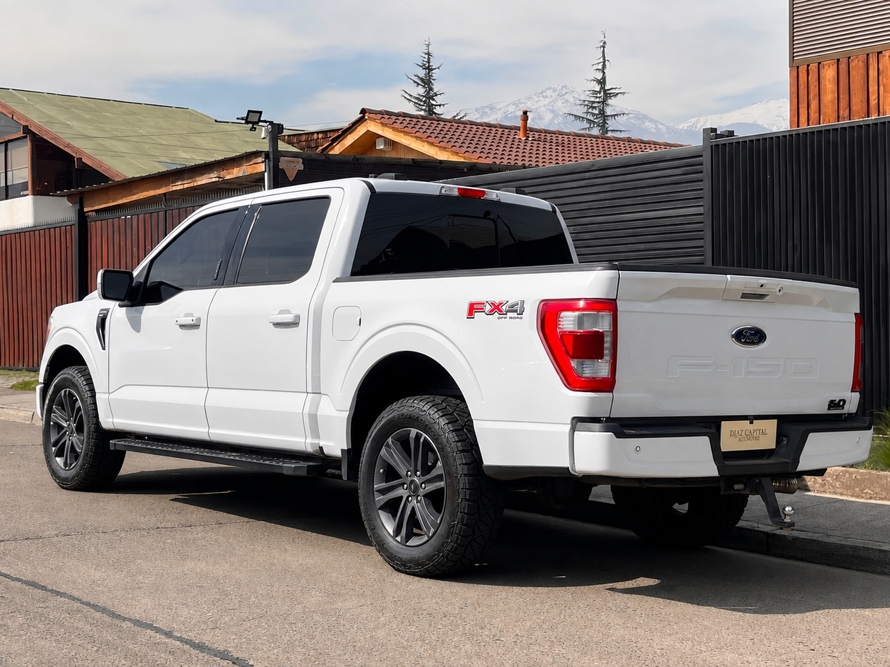 Ford F-150 Lariat Sport — foto 6 de 17