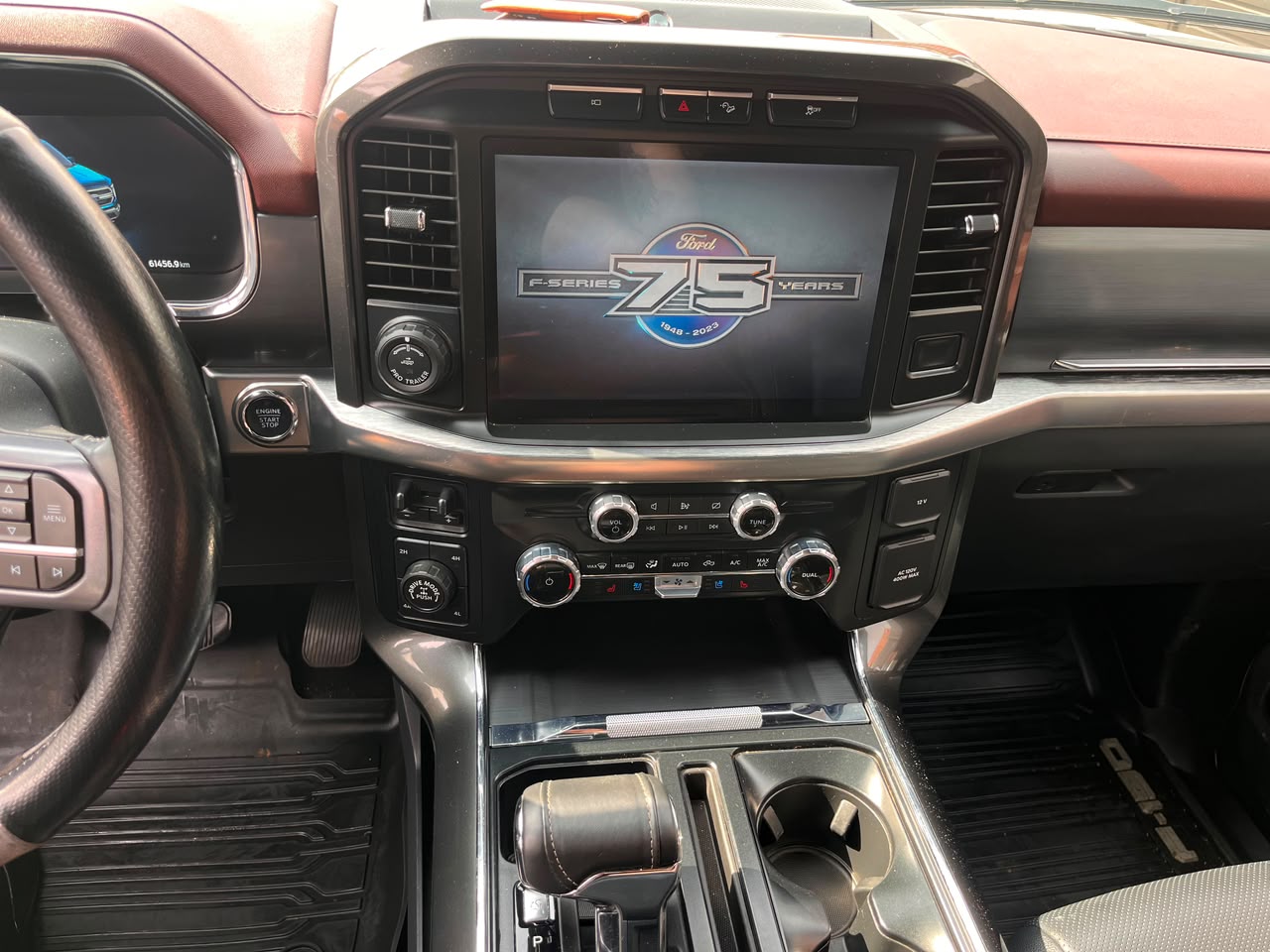 Ford F-150 Lariat Sport — foto 17 de 17