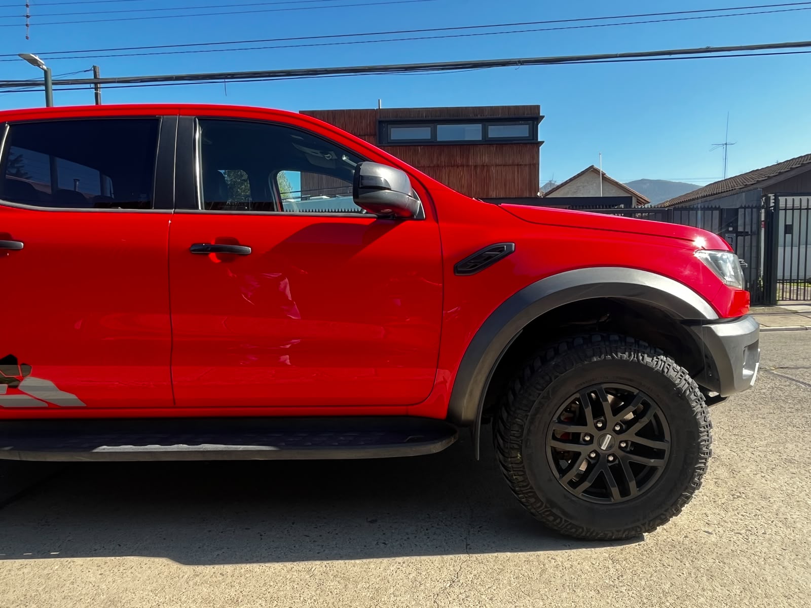 Ford Ranger Raptor — foto 8 de 16