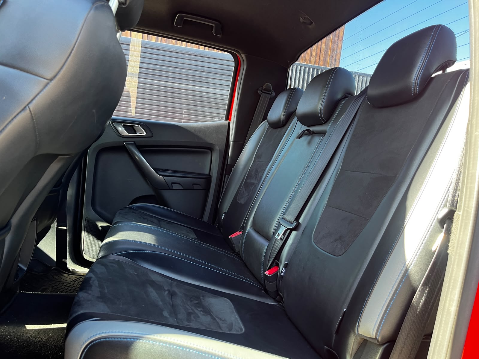 Ford Ranger Raptor — foto 16 de 16