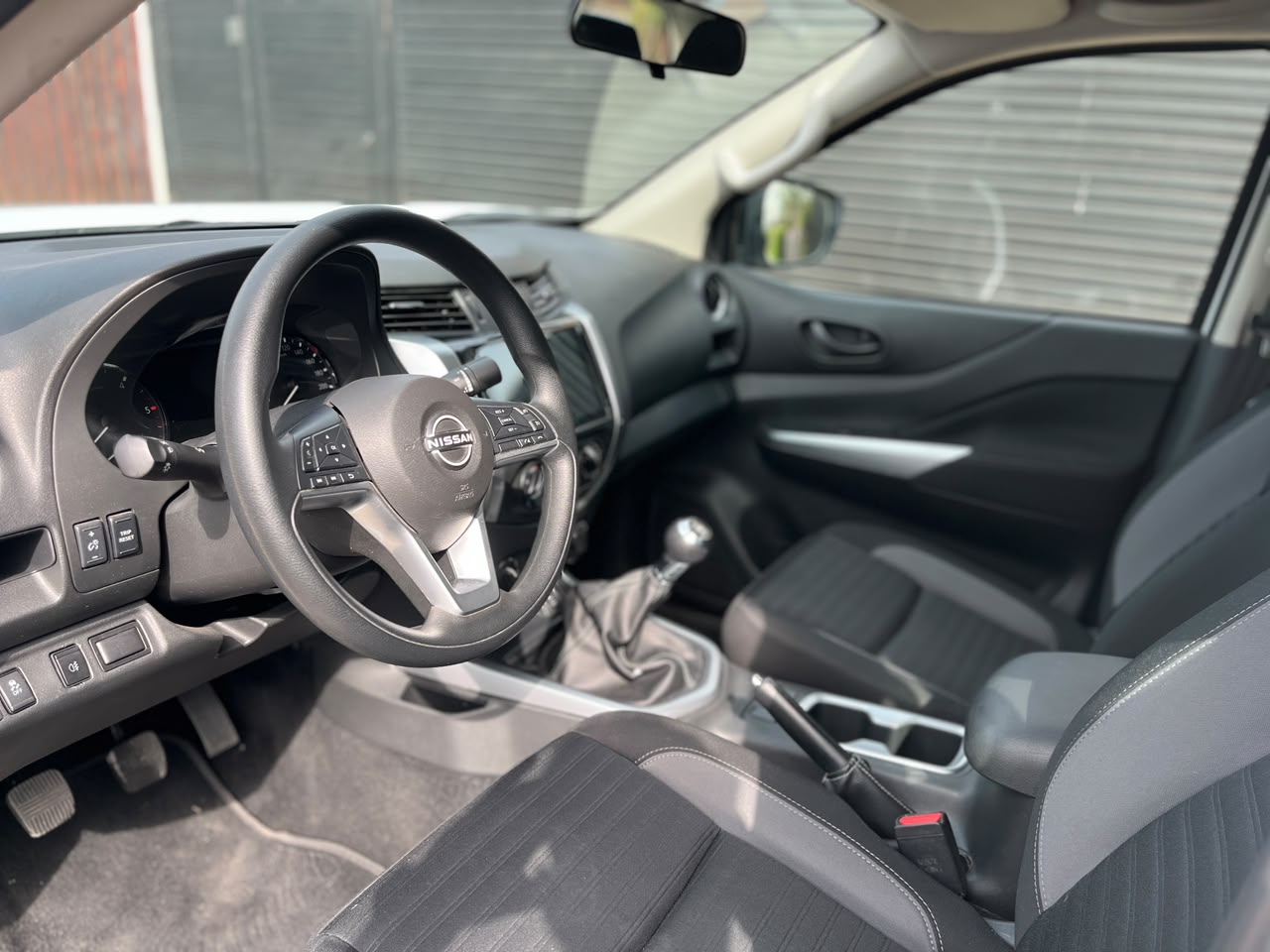 Nissan Navara Xe — foto 11 de 19