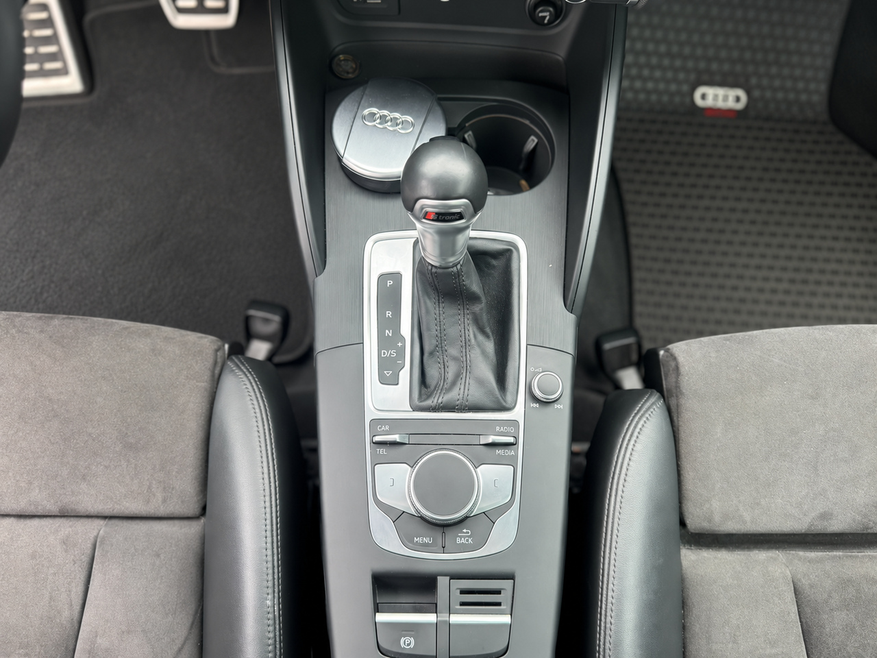 Audi A3 — foto 17 de 18