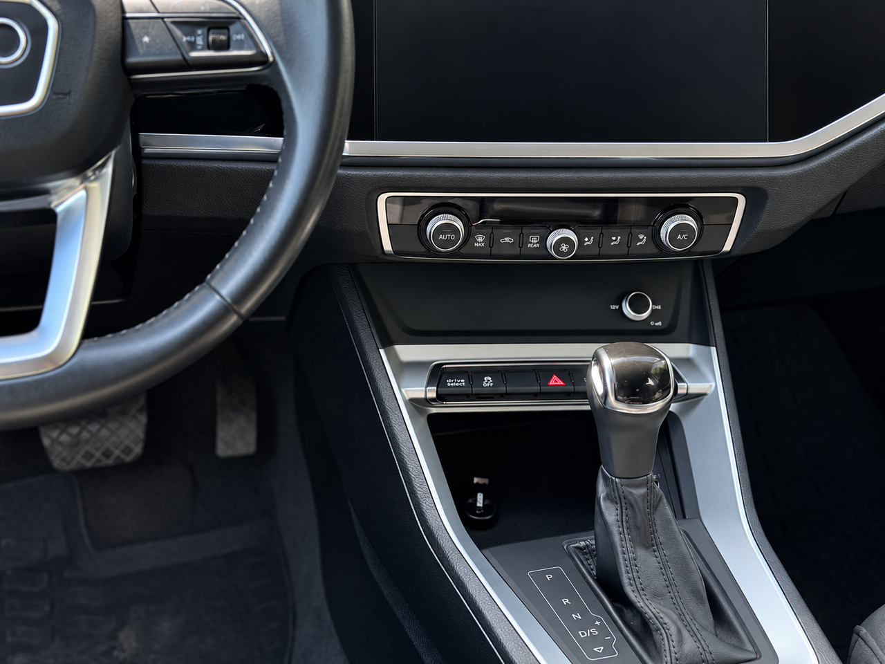Audi Q3 — foto 20 de 20