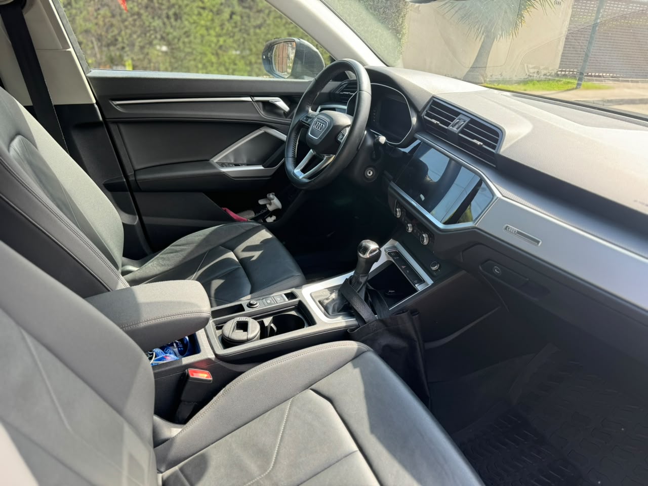 Audi Q3 — foto 15 de 20
