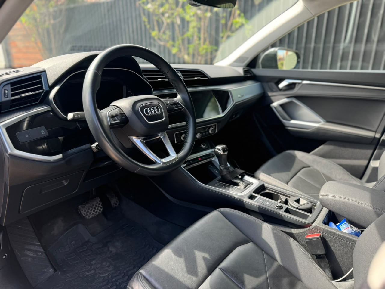 Audi Q3 — foto 11 de 20