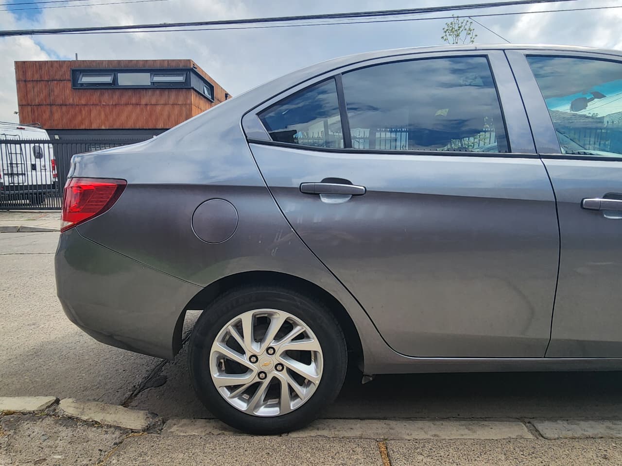 Chevrolet Sail — foto 9 de 18
