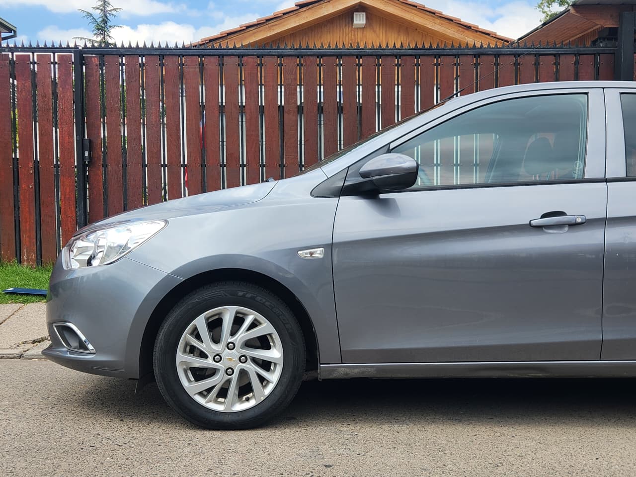 Chevrolet Sail — foto 3 de 18