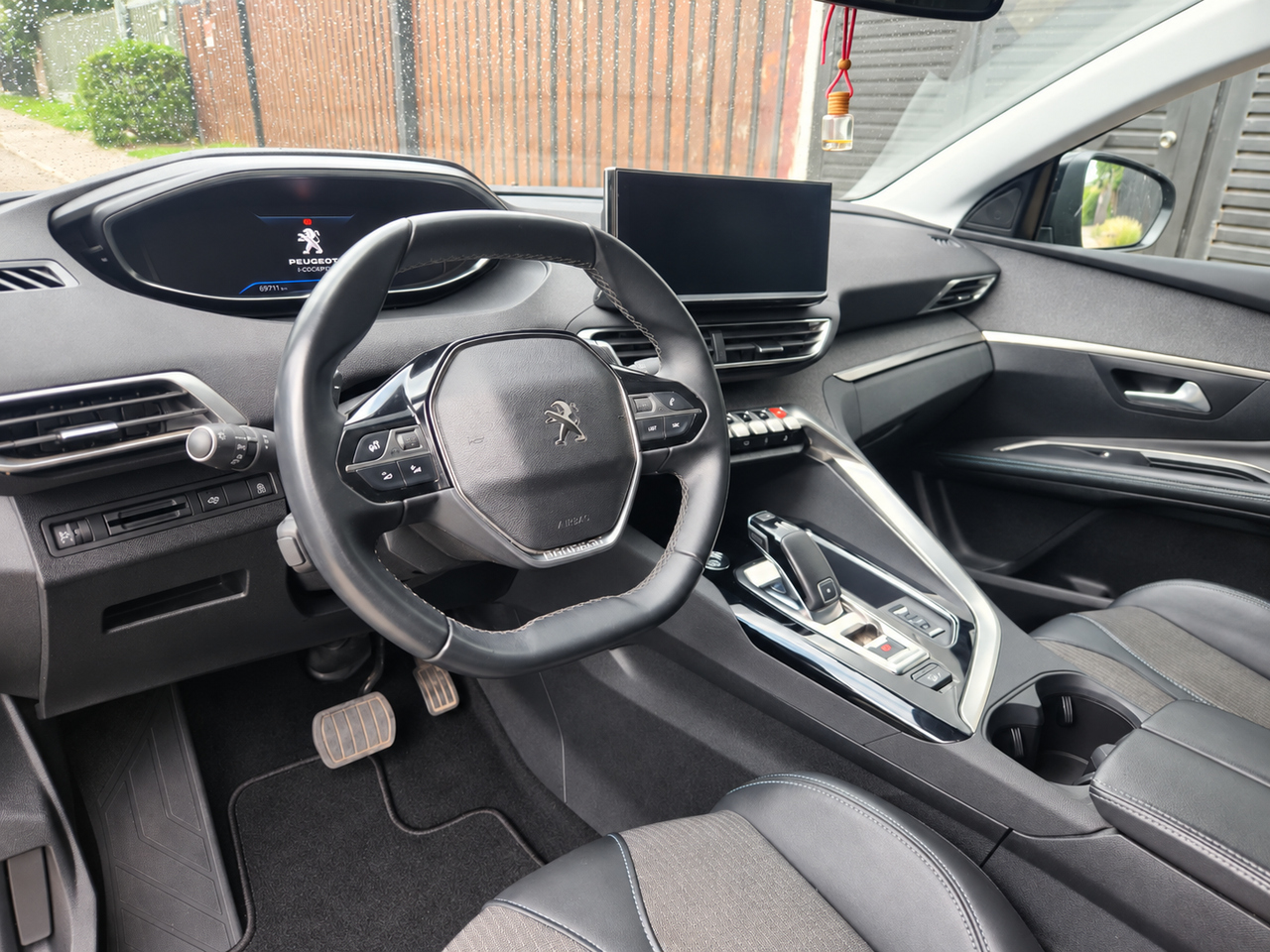 Peugeot 5008 Allure — foto 10 de 18