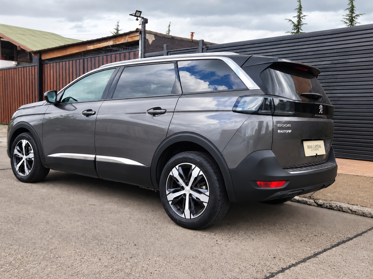 Peugeot 5008 Allure — foto 6 de 18