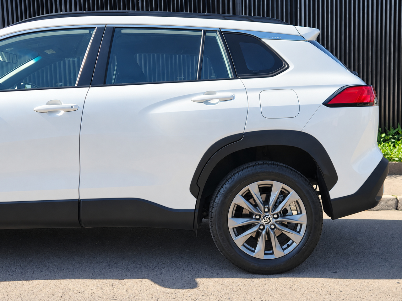 Toyota Corolla Cross — foto 4 de 19