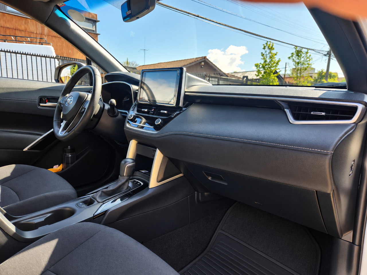Toyota Corolla Cross — foto 14 de 19
