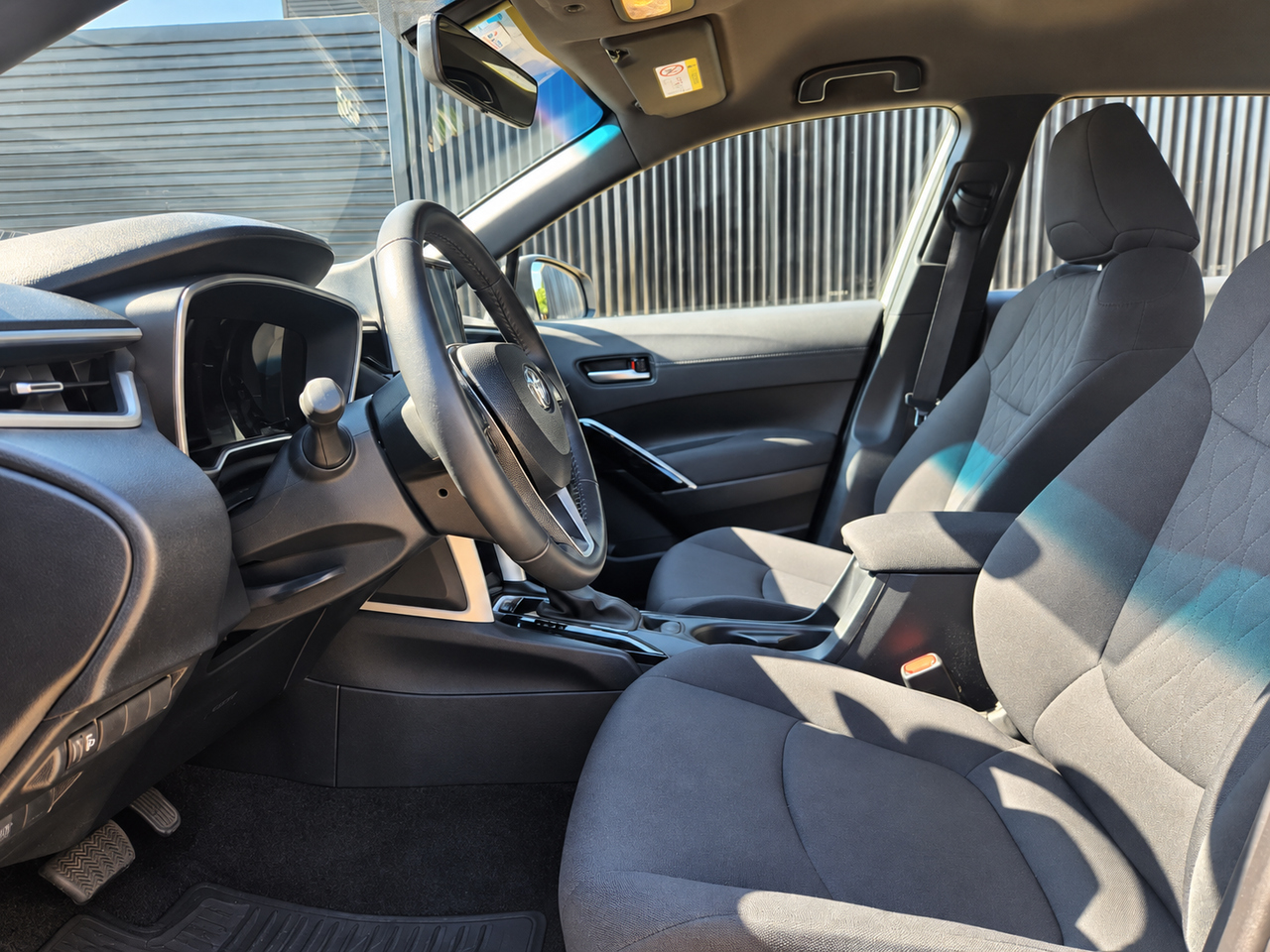 Toyota Corolla Cross — foto 12 de 19