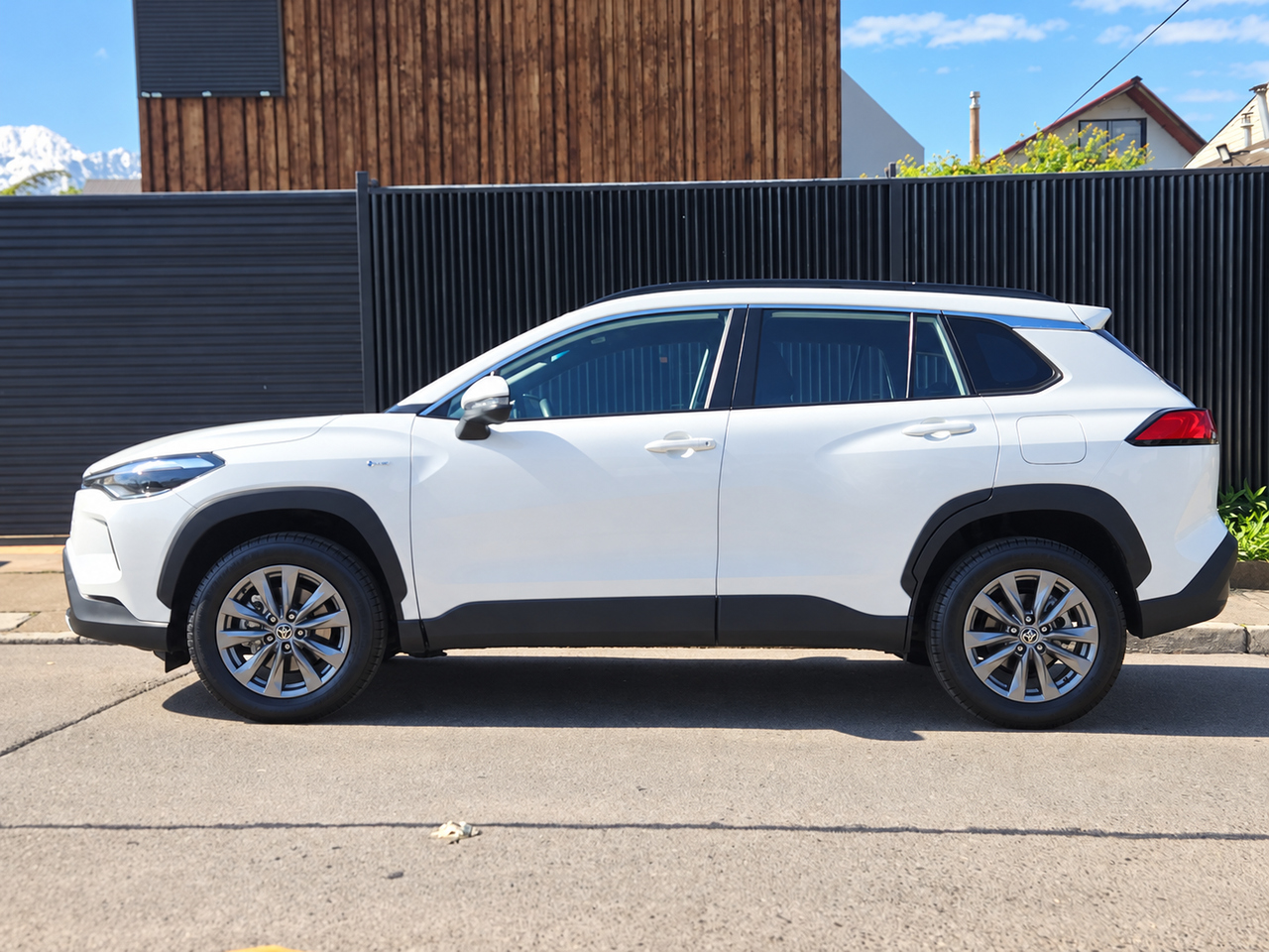 Toyota Corolla Cross — foto 5 de 19