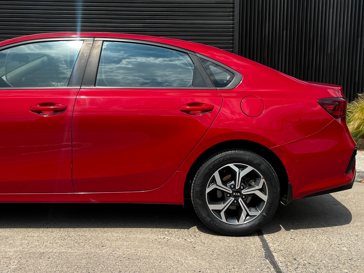 KIA Cerato — foto 4 de 18
