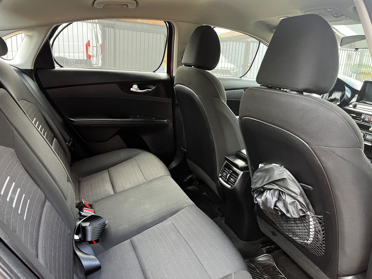 KIA Cerato — foto 15 de 18