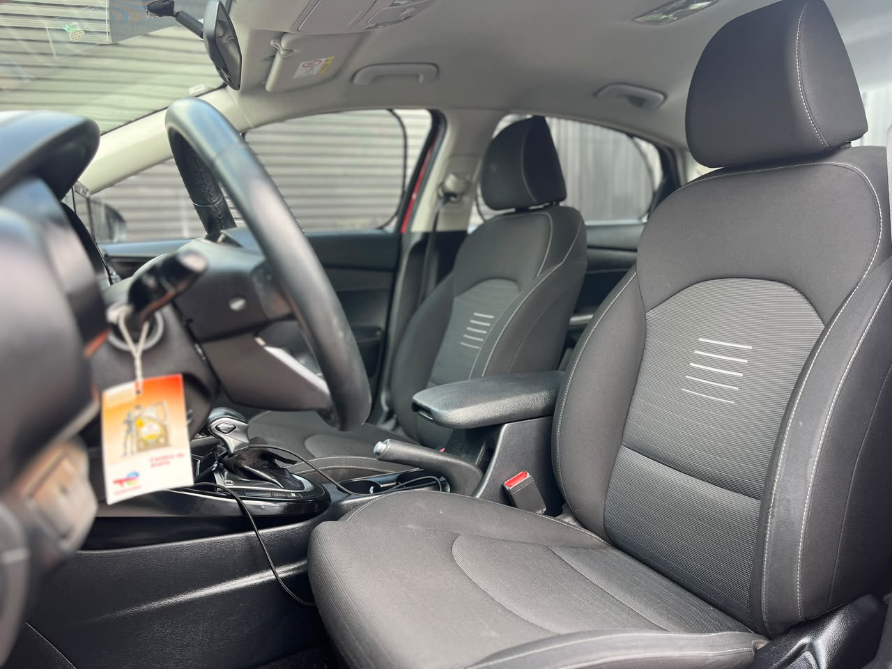 KIA Cerato — foto 12 de 18