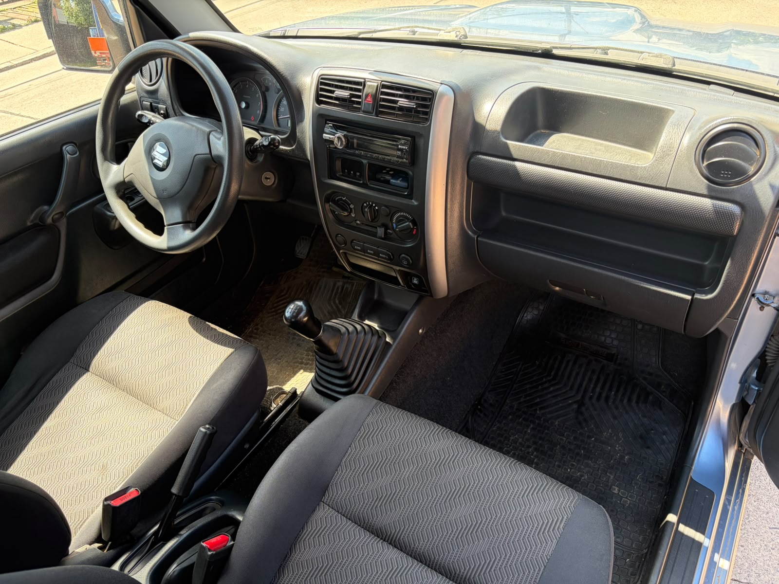 Suzuki Jimny Jlx — foto 10 de 14